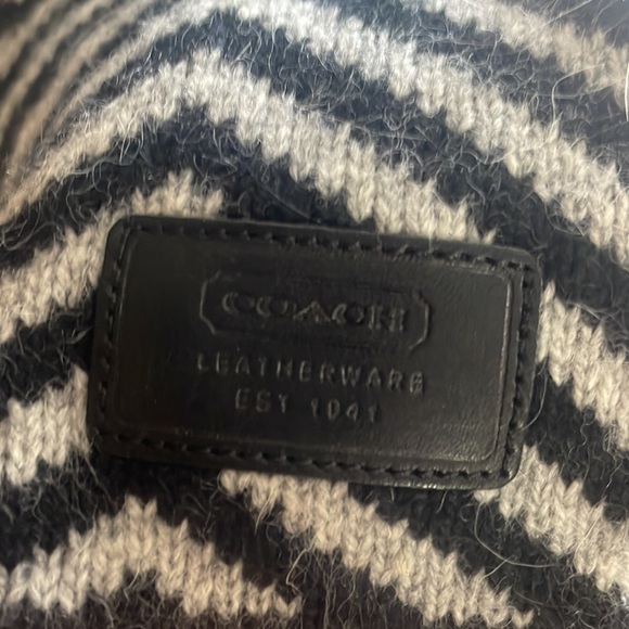 Coach wool scarf - Picture 2 of 2